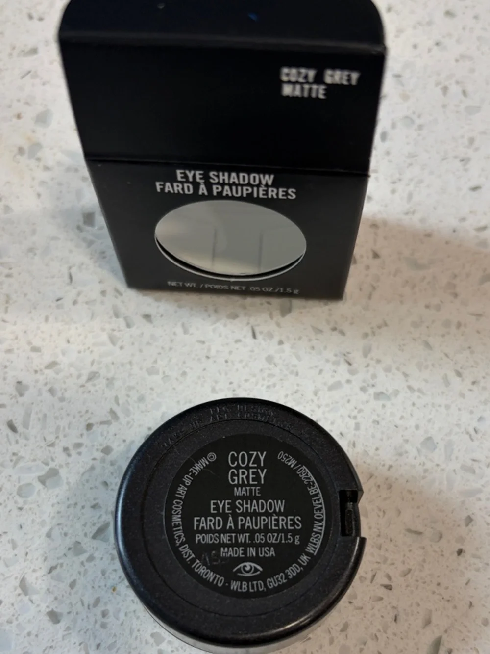 MAC Cosmetics Cozy Grey Matte Eyeshadow - Soft Grey